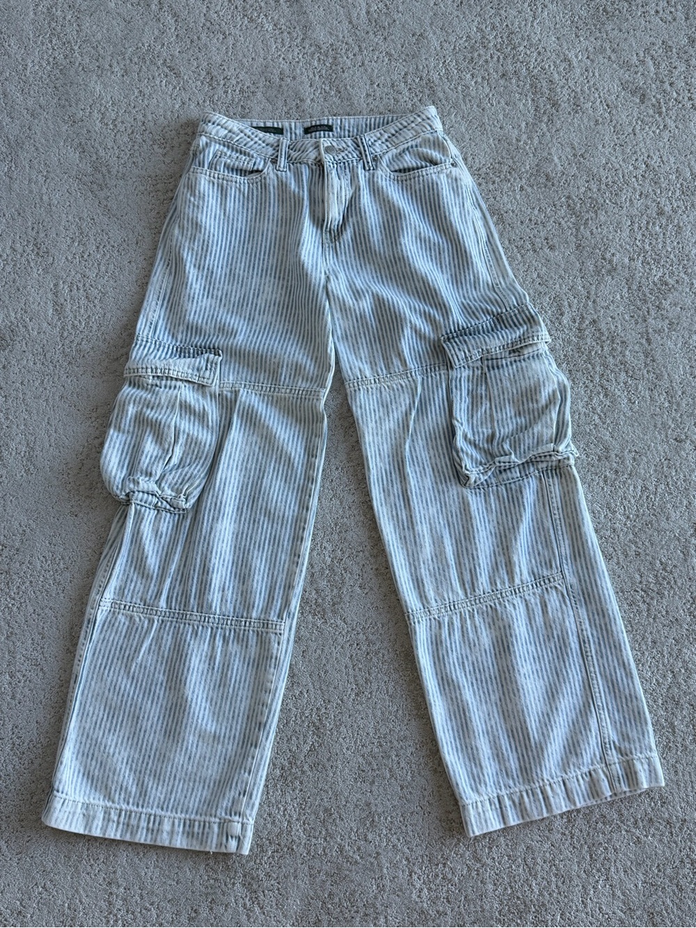 Wild Fable Mid Rise Baggy Cargo Pant